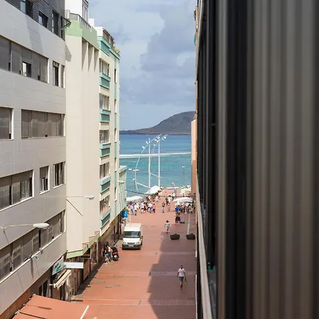 In Palmas Near Playa De Canteras * Las Palmas de Gran Canaria